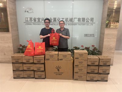 The Dingshu Town Federation of Trade Unions came to our company to carry out the "Summer Coolness" condolence activity